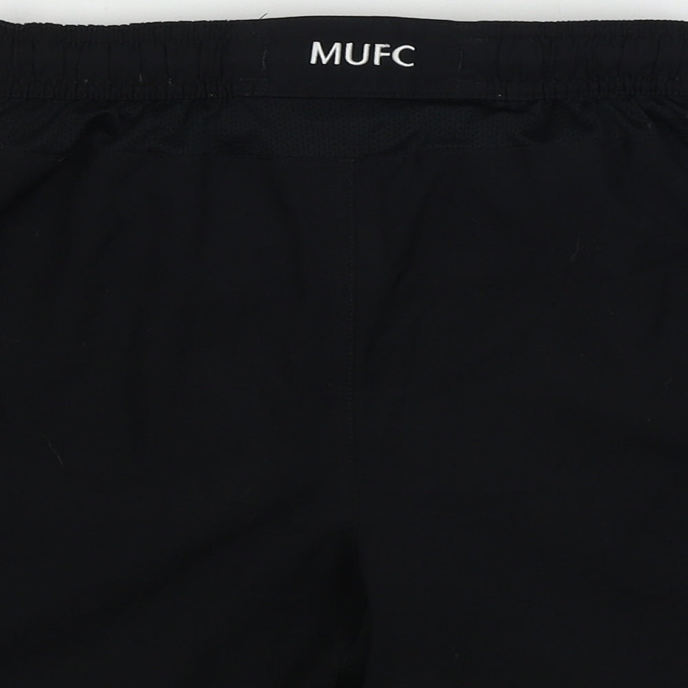 Nike  Boys Black   Bermuda Shorts Size 10-11 Years - MANCHESTER UNITED