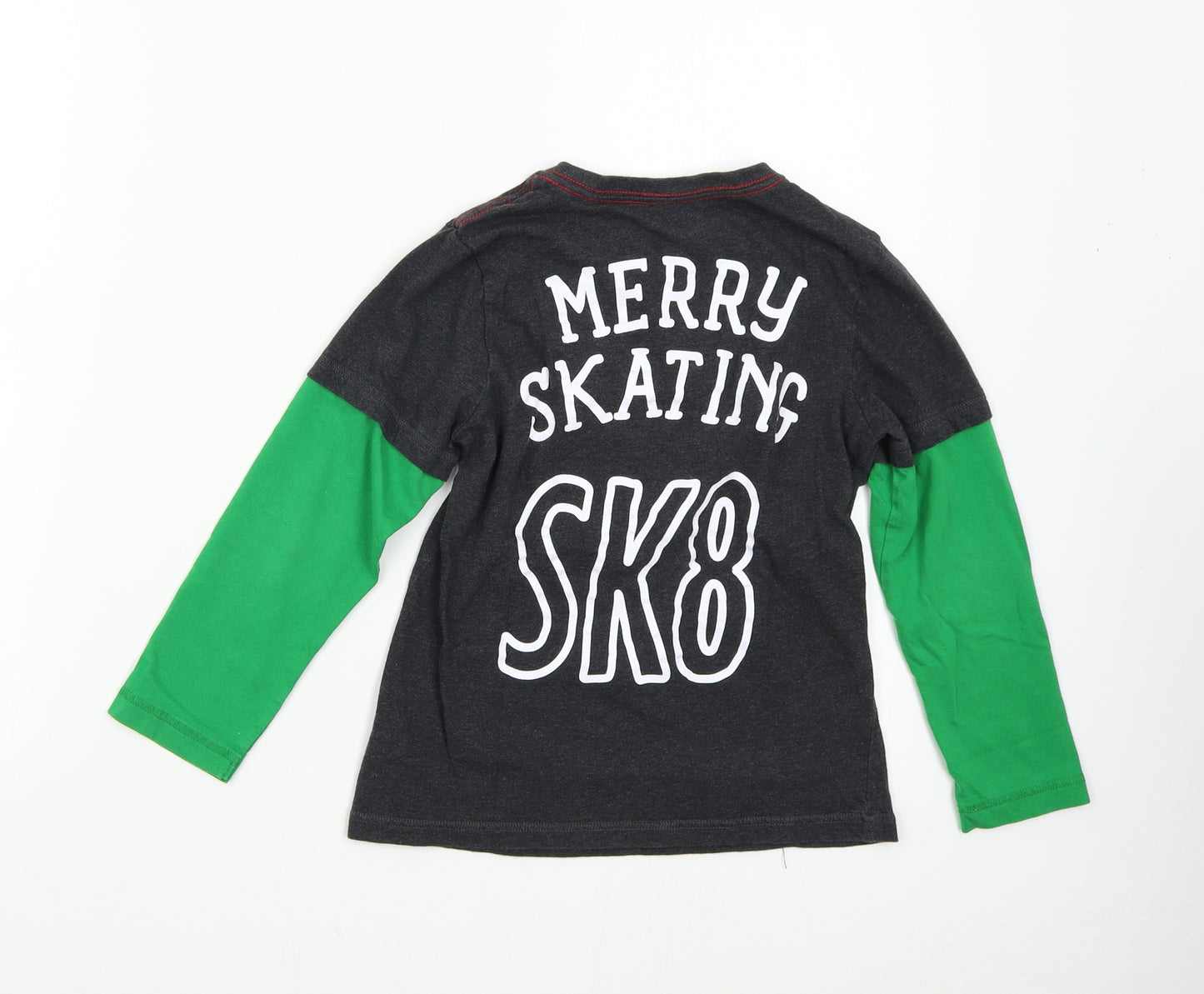 F&F Boys Grey   Basic T-Shirt Size 7-8 Years  - Christmas Elf Skate