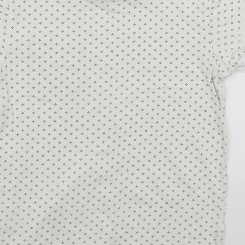 George Boys White Argyle/Diamond  Basic T-Shirt Size 6-7 Years