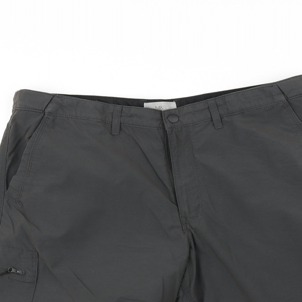 Marks and Spencer Mens Green   Chino Shorts Size 36