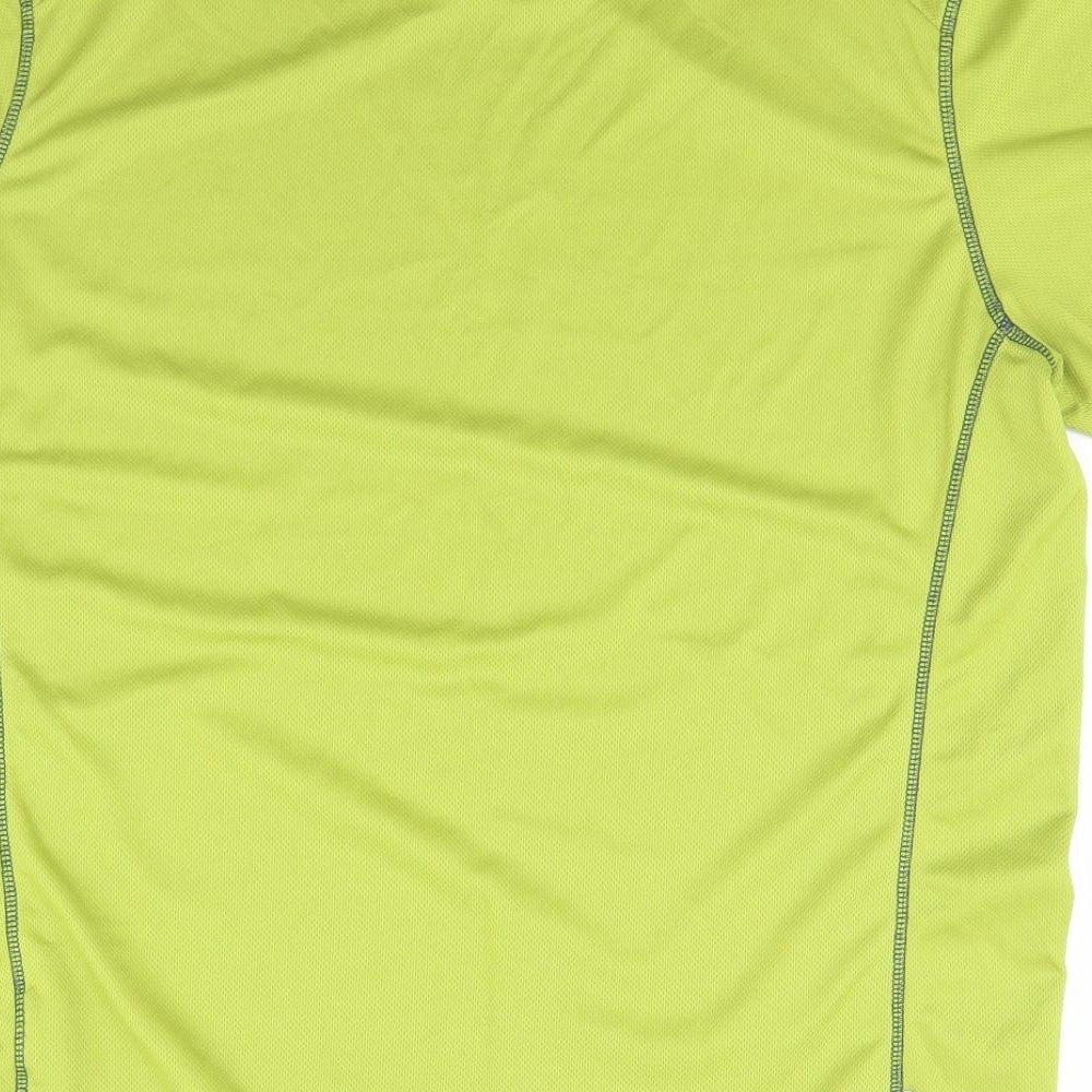 Hi Gear Mens Green    T-Shirt Size L