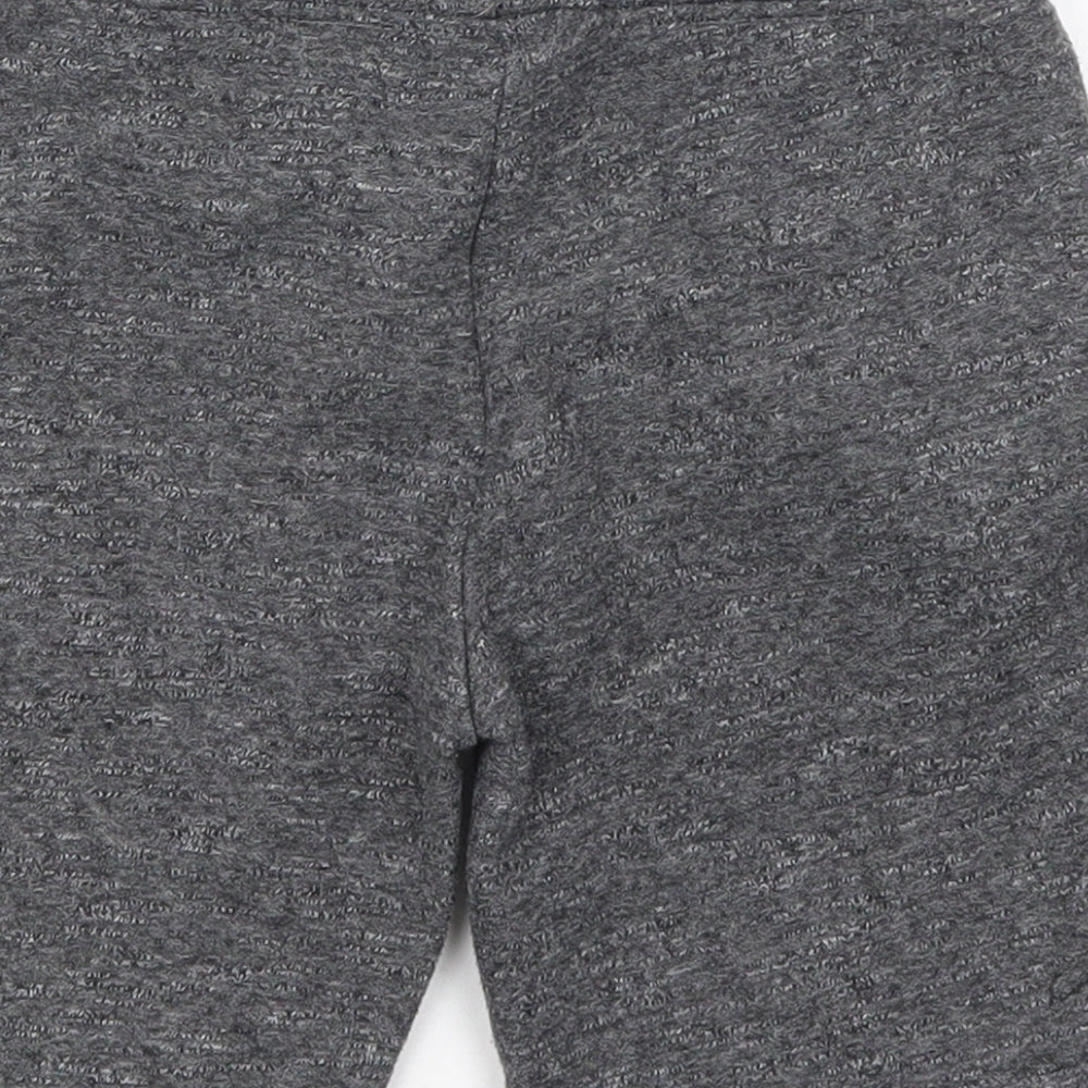Primark Boys Grey   Sweat Shorts Size 5-6 Years