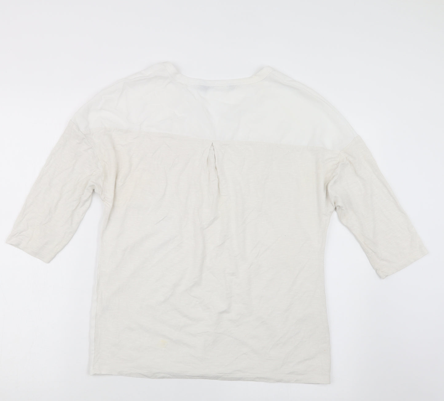 Preworn Womens White   Basic T-Shirt Size 10