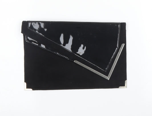 Front view of Dorothy Perkins women’s black clutch size small