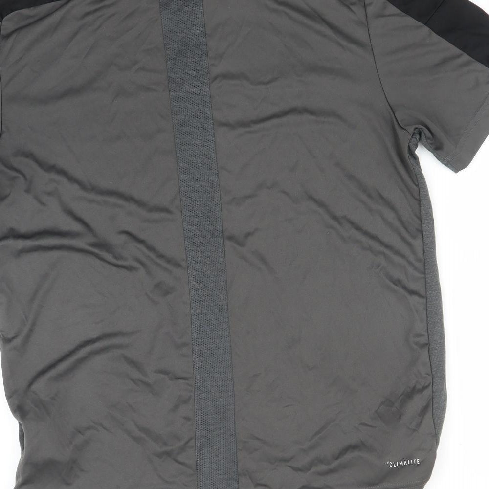 adidas Mens Grey    T-Shirt Size M
