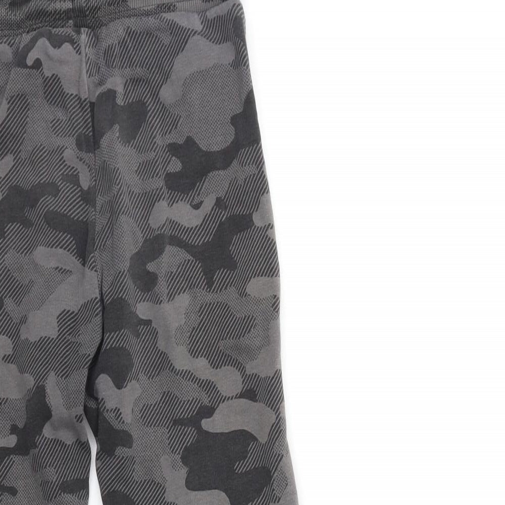 George Boys Green Camouflage  Sweatpants Trousers Size 8-9 Years