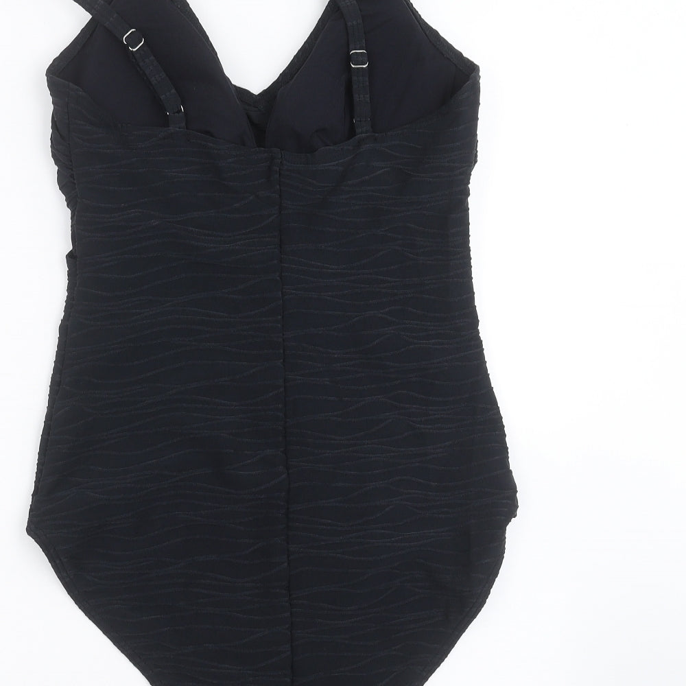 Ballet Womens Black   Basic T-Shirt Size 16  - swimming costume