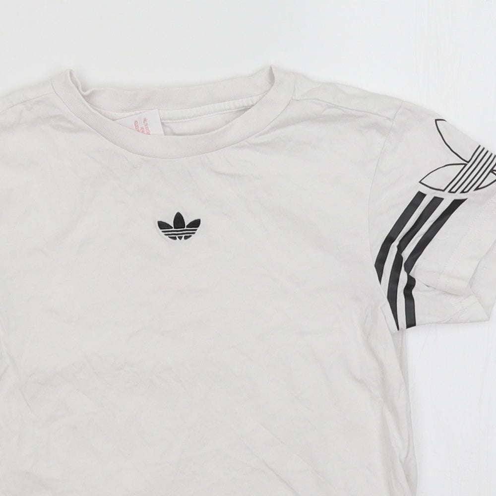 adidas Boys White   Basic T-Shirt Size 6-7 Years