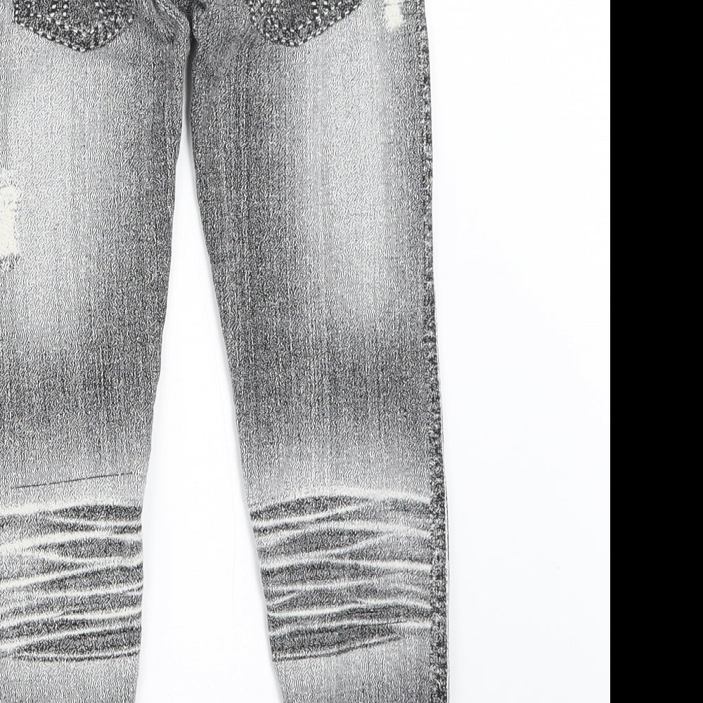 Preworn Womens Grey   Capri Leggings Size M L23 in