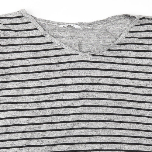 Reitmans Womens Grey Striped  Basic Blouse Size M