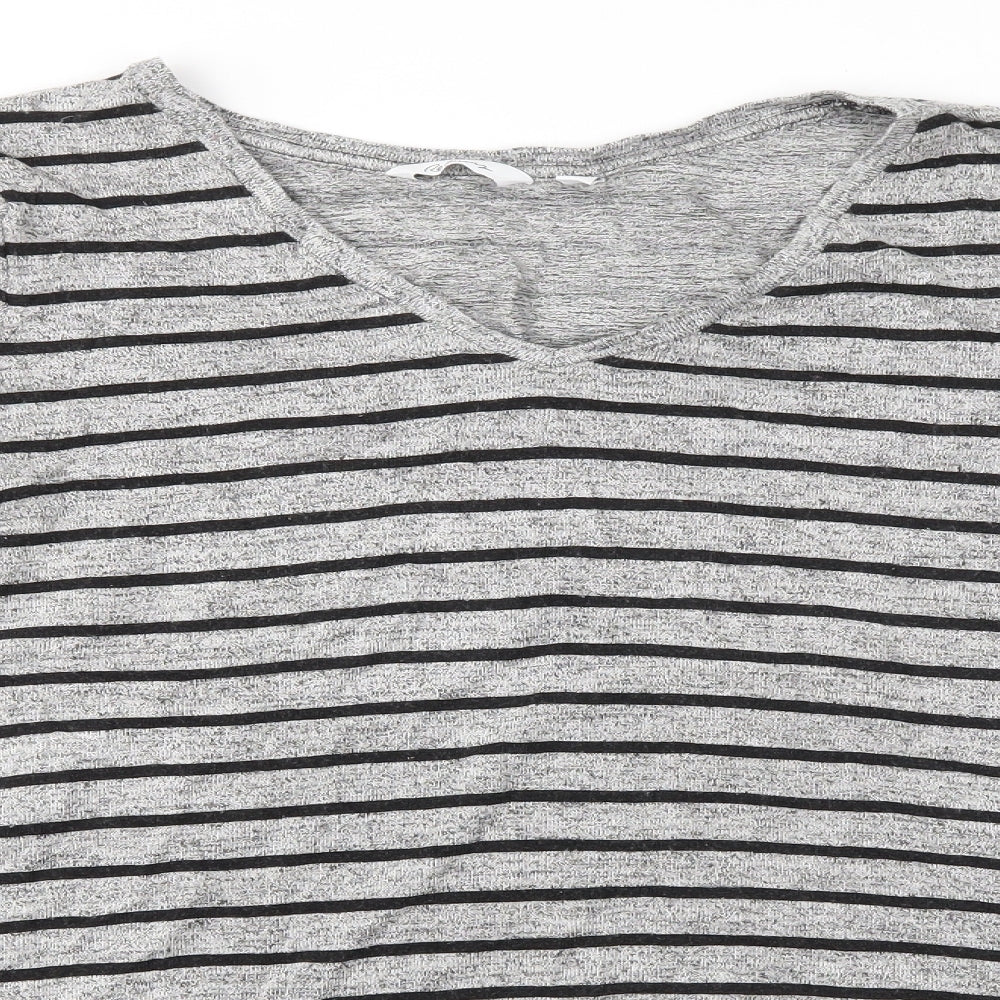 Reitmans Womens Grey Striped  Basic Blouse Size M