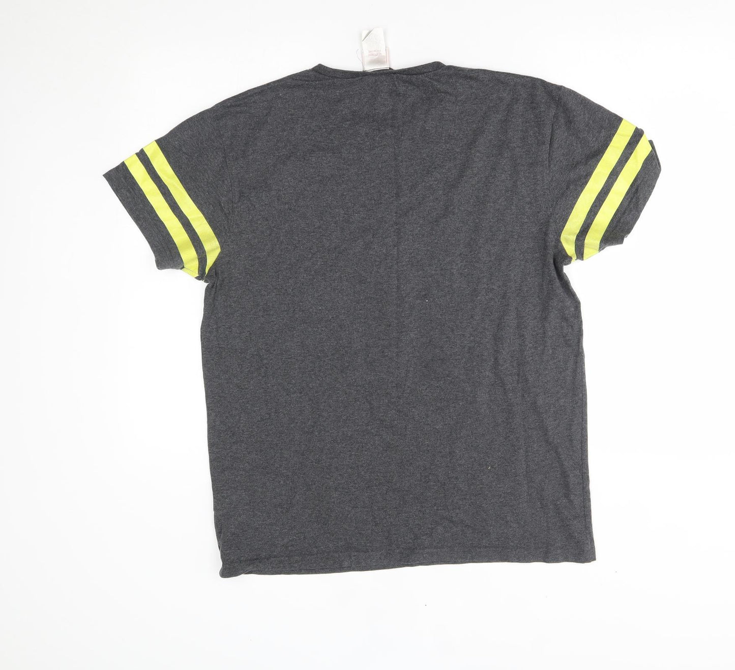 Avon Womens Grey   Basic T-Shirt Size M  - despicable me