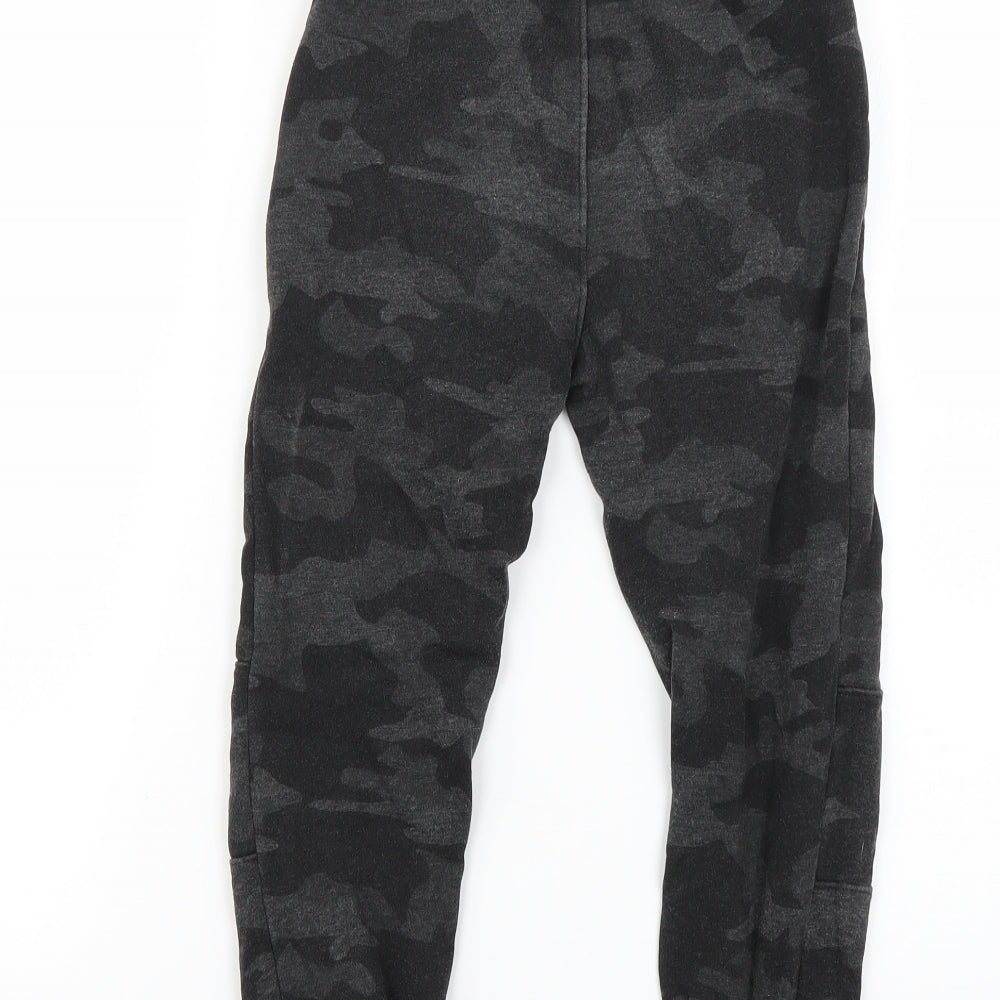 Matalan Boys Black Camouflage  Jogger Trousers Size 7 Years