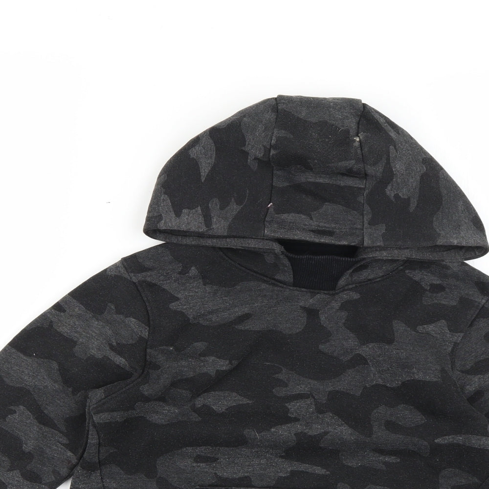 Matalan Boys Grey Camouflage  Pullover Hoodie Size 7 Years
