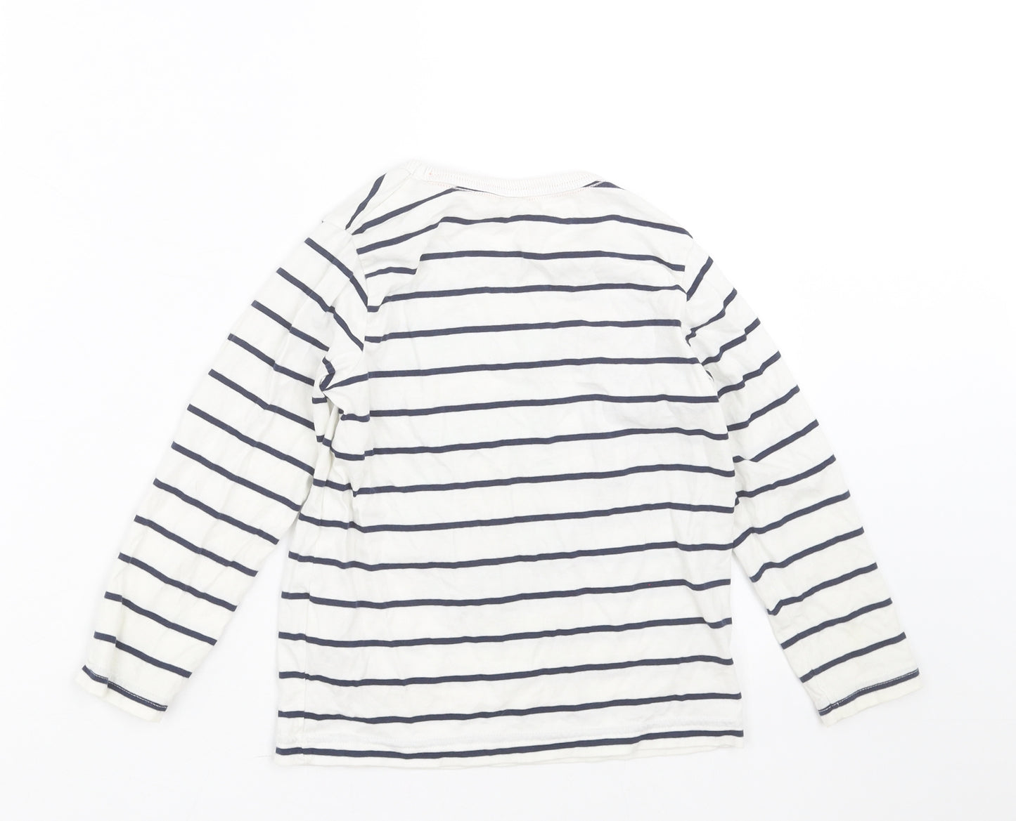 Marks and Spencer Boys White Striped  Basic T-Shirt Size 5 Years  - i am 5