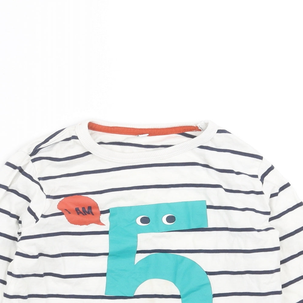 Marks and Spencer Boys White Striped  Basic T-Shirt Size 5 Years  - i am 5