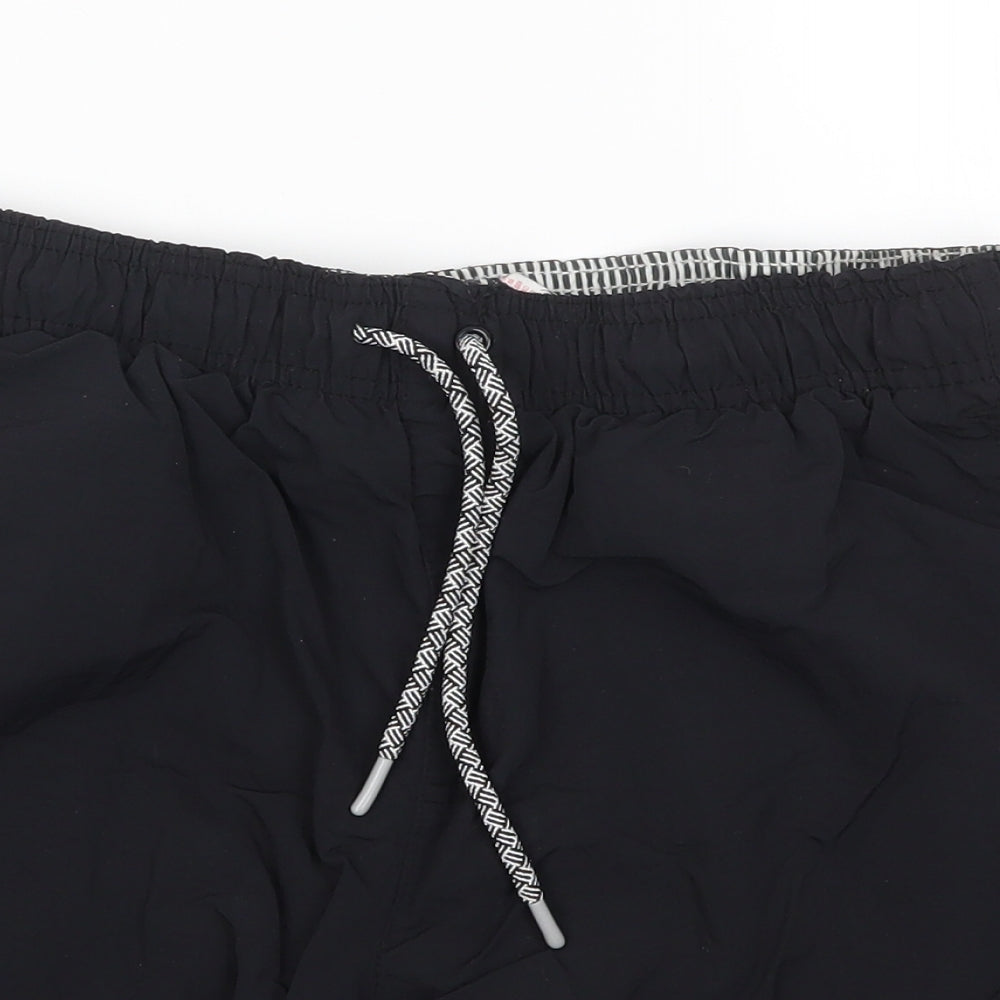 F&F Mens Black   Bermuda Shorts Size M