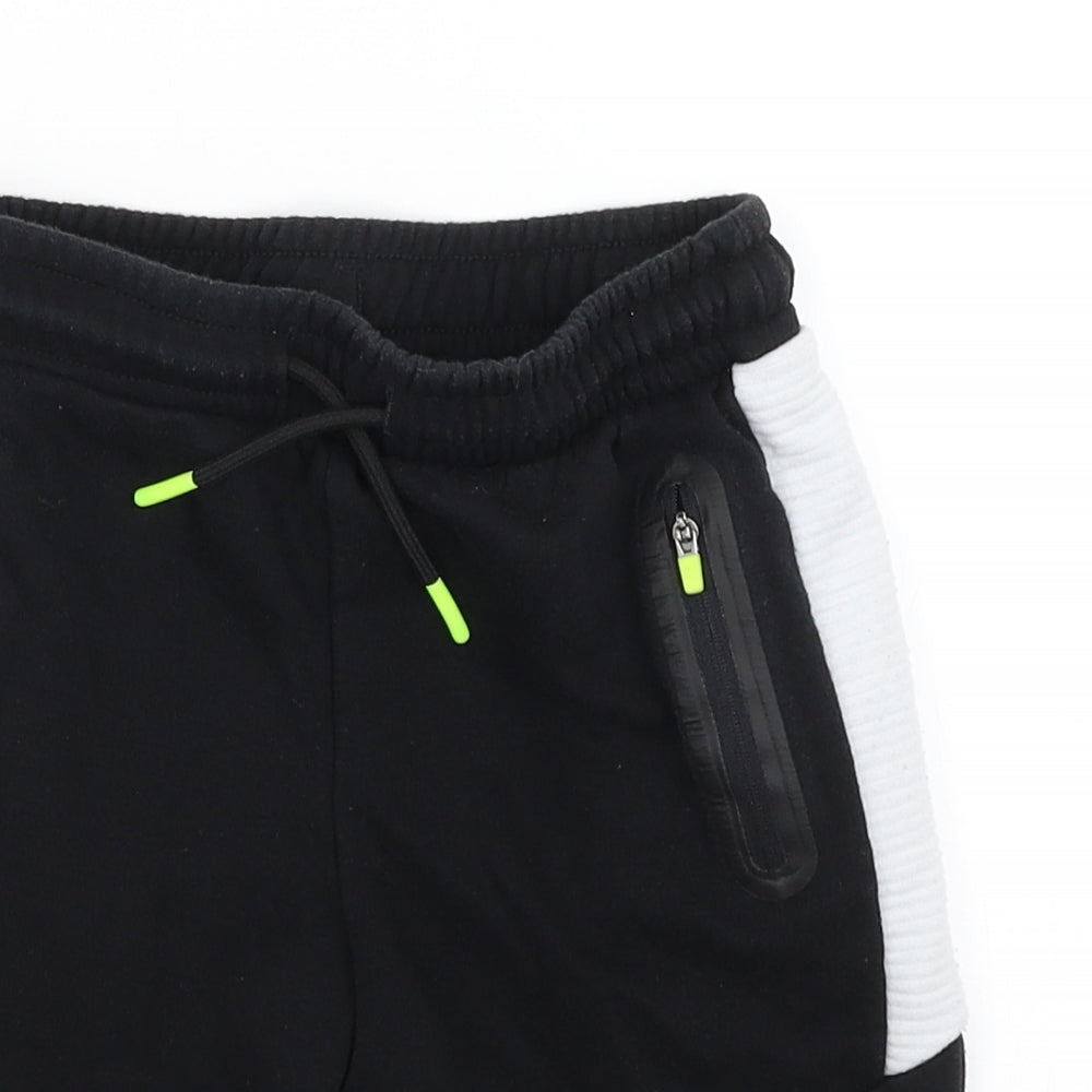 Dunnes Boys Black   Sweat Shorts Size 7-8 Years
