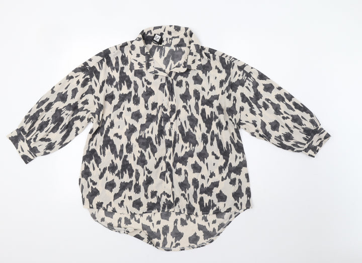 AX P Womens Grey Animal Print  Basic Button-Up Size 10
