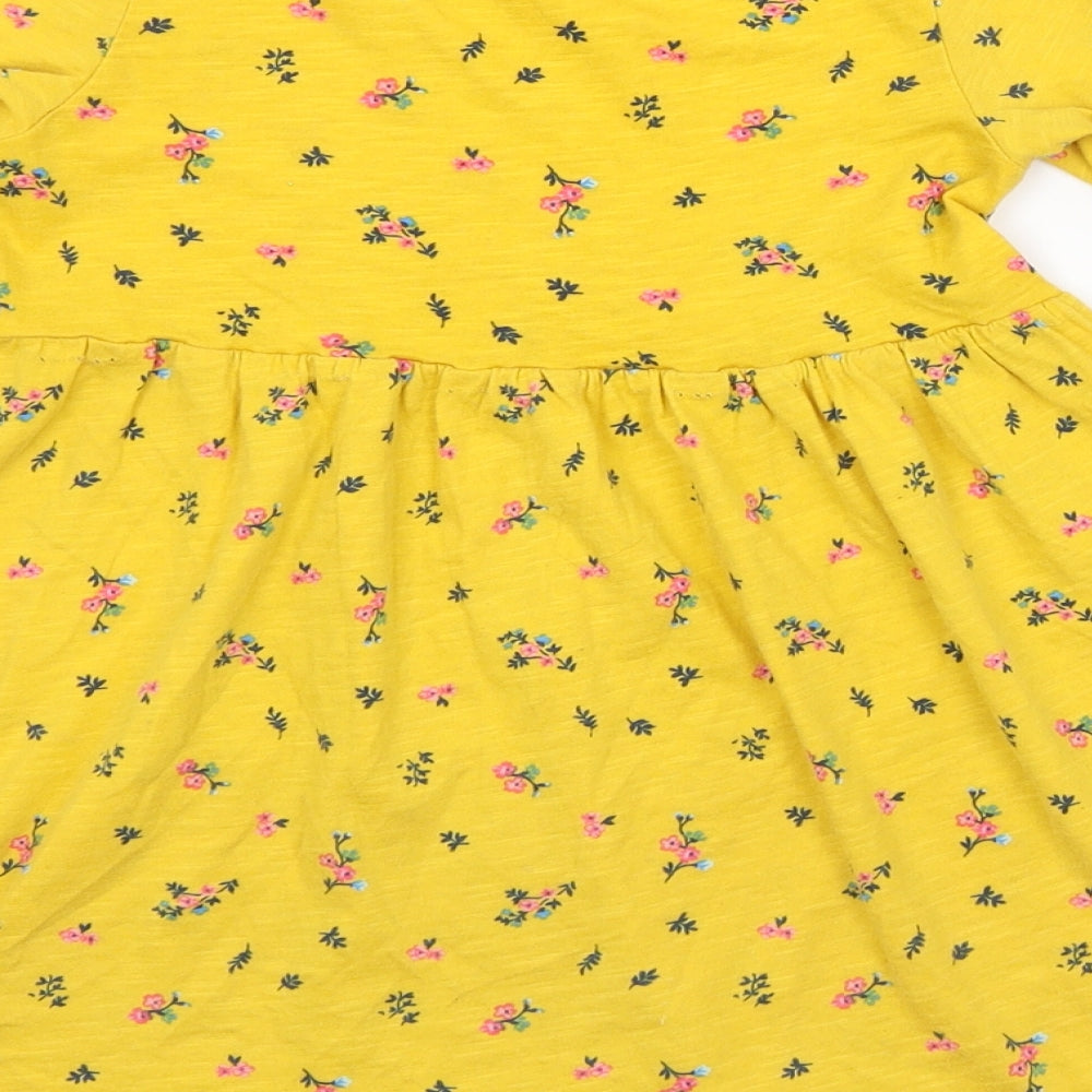 Preworn Girls Yellow Floral  A-Line  Size 3-4 Years