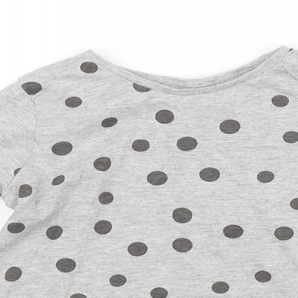 Preworn Girls Grey Spotted   T-Shirt Size 3-4 Years