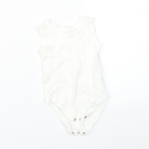 George Baby White   Babygrow One-Piece Size 6-9 Months