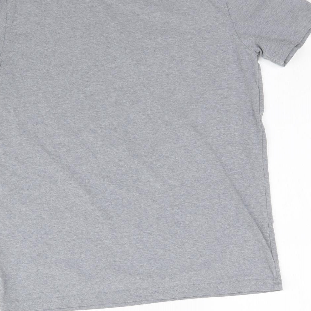 Under armour Boys Grey   Basic T-Shirt Size XL
