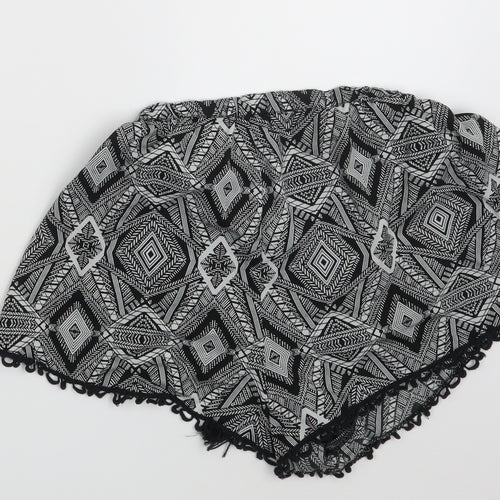 New Look Womens Black Argyle/Diamond  Hot Pants Shorts Size S
