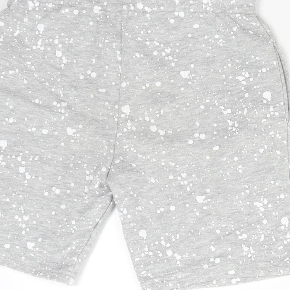 Primark Boys Grey   Sweat Shorts Size 8-9 Years - Paint Splash
