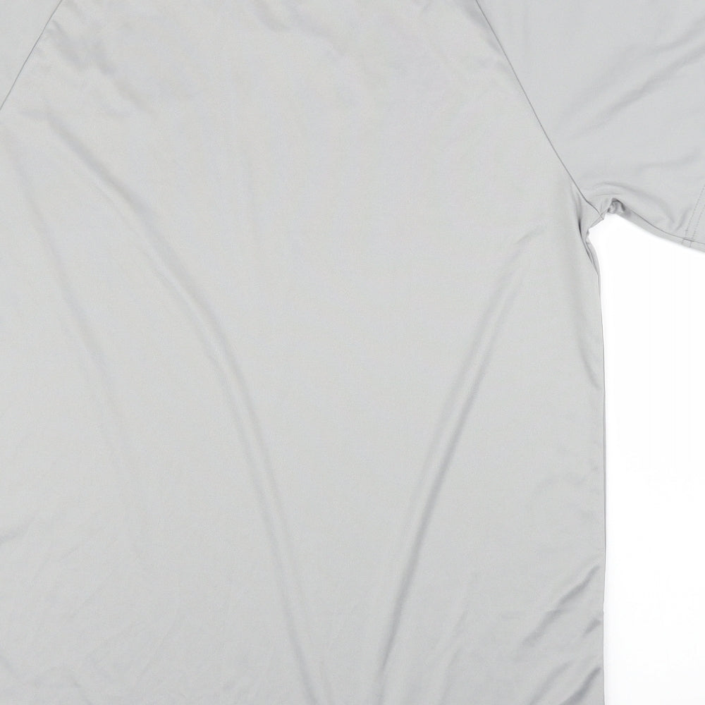 adidas Mens Grey    T-Shirt Size M