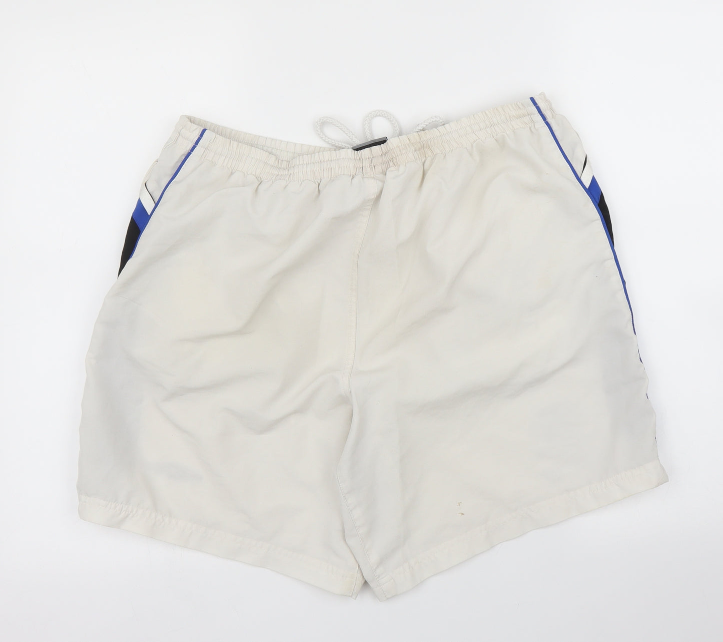 Umbro Mens White   Sweat Shorts Size L