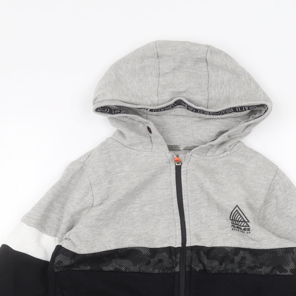 Nutmeg Boys Black   Full Zip Hoodie Size 7-8 Years