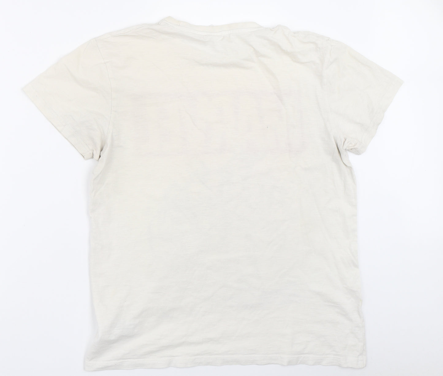 Cedar Wood State Mens White    T-Shirt Size L  - marvel