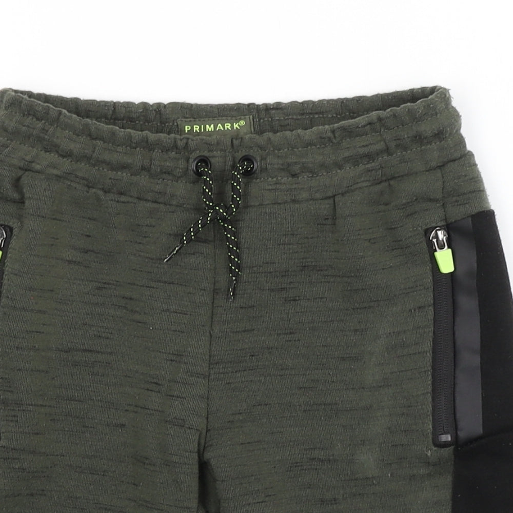 Primark Boys Green   Sweat Shorts Size 8-9 Years