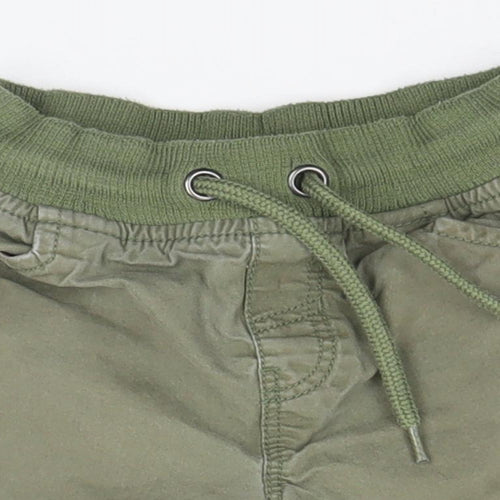 TU Boys Beige   Cargo Shorts Size 2-3 Years