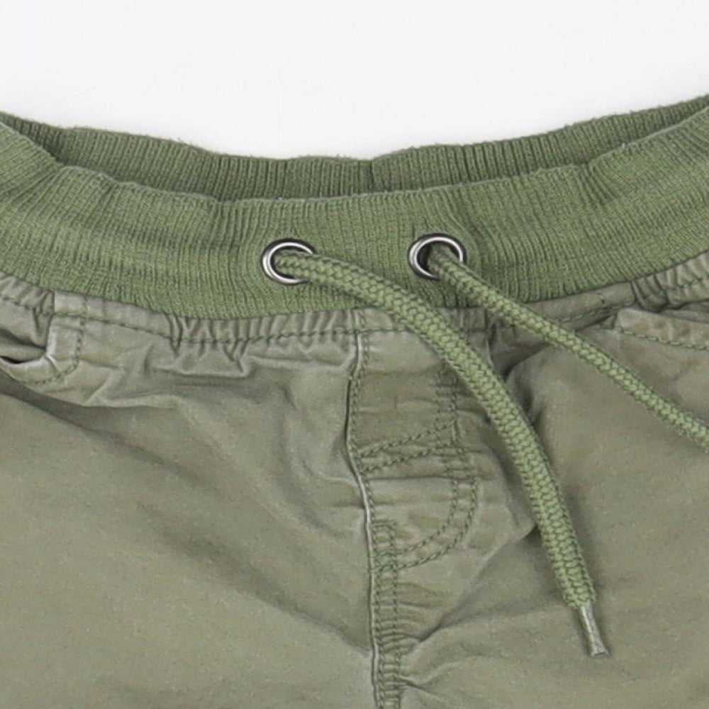TU Boys Beige   Cargo Shorts Size 2-3 Years