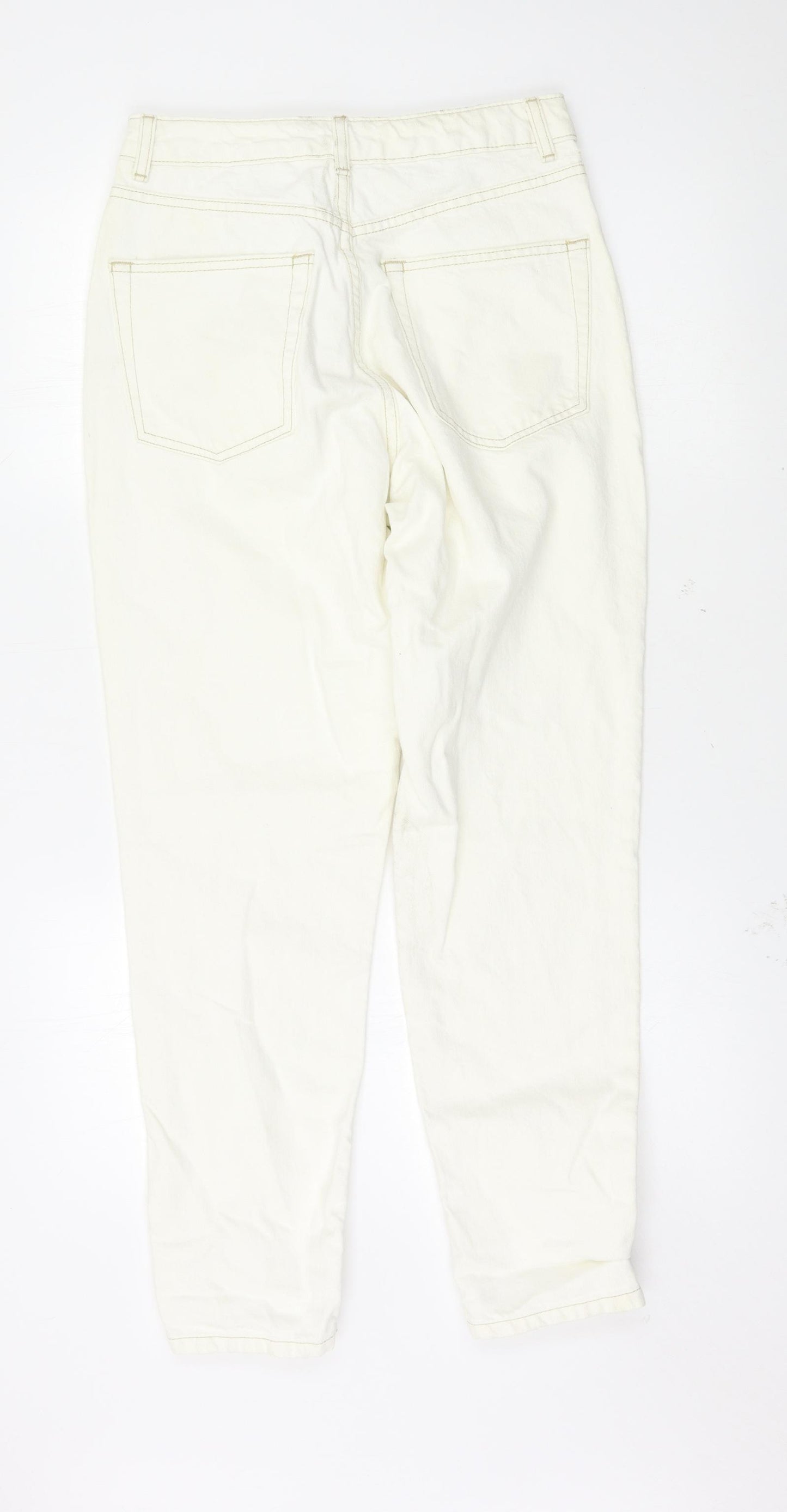 Preworn Womens White   Straight Jeans Size 28 L32 in