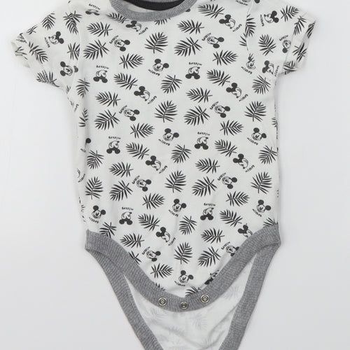 George Baby White   Babygrow One-Piece Size 6-9 Months