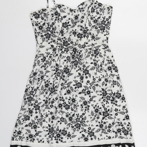 Select Womens White Floral  A-Line  Size 8  - Black and White