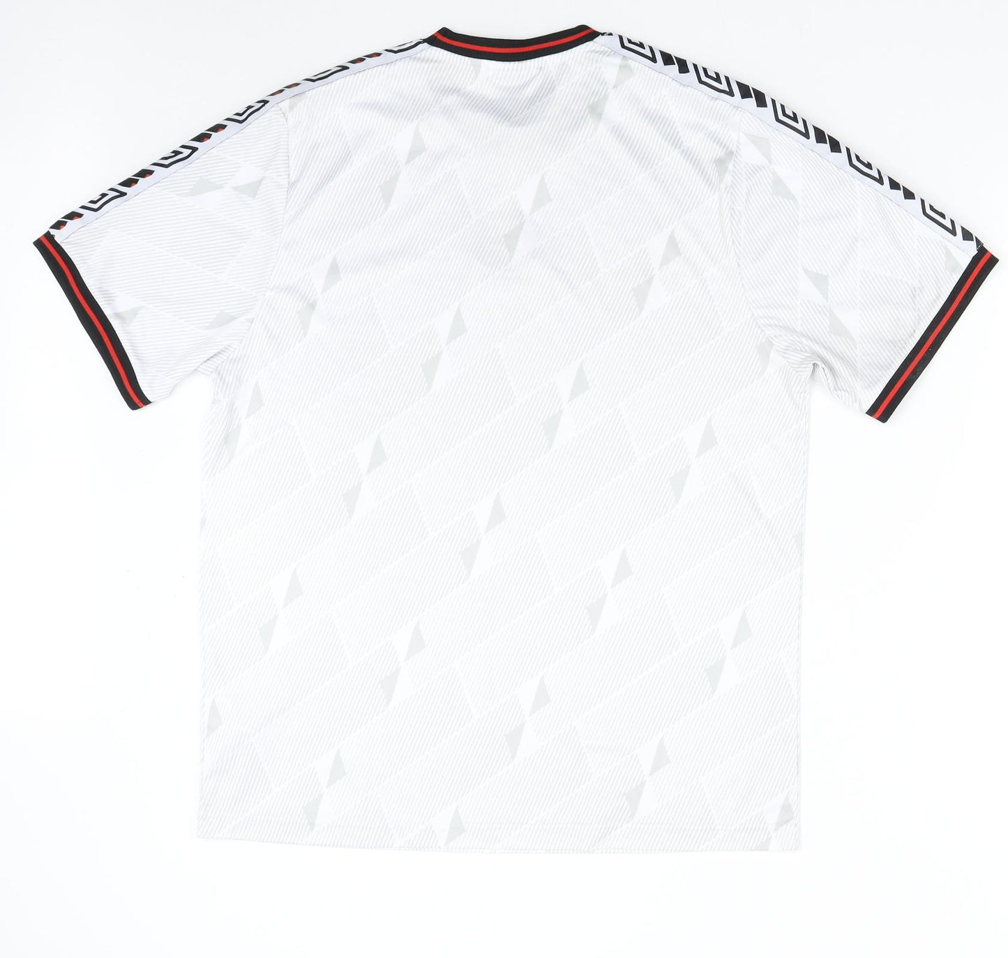 Umbro Mens White   Basic T-Shirt Size M