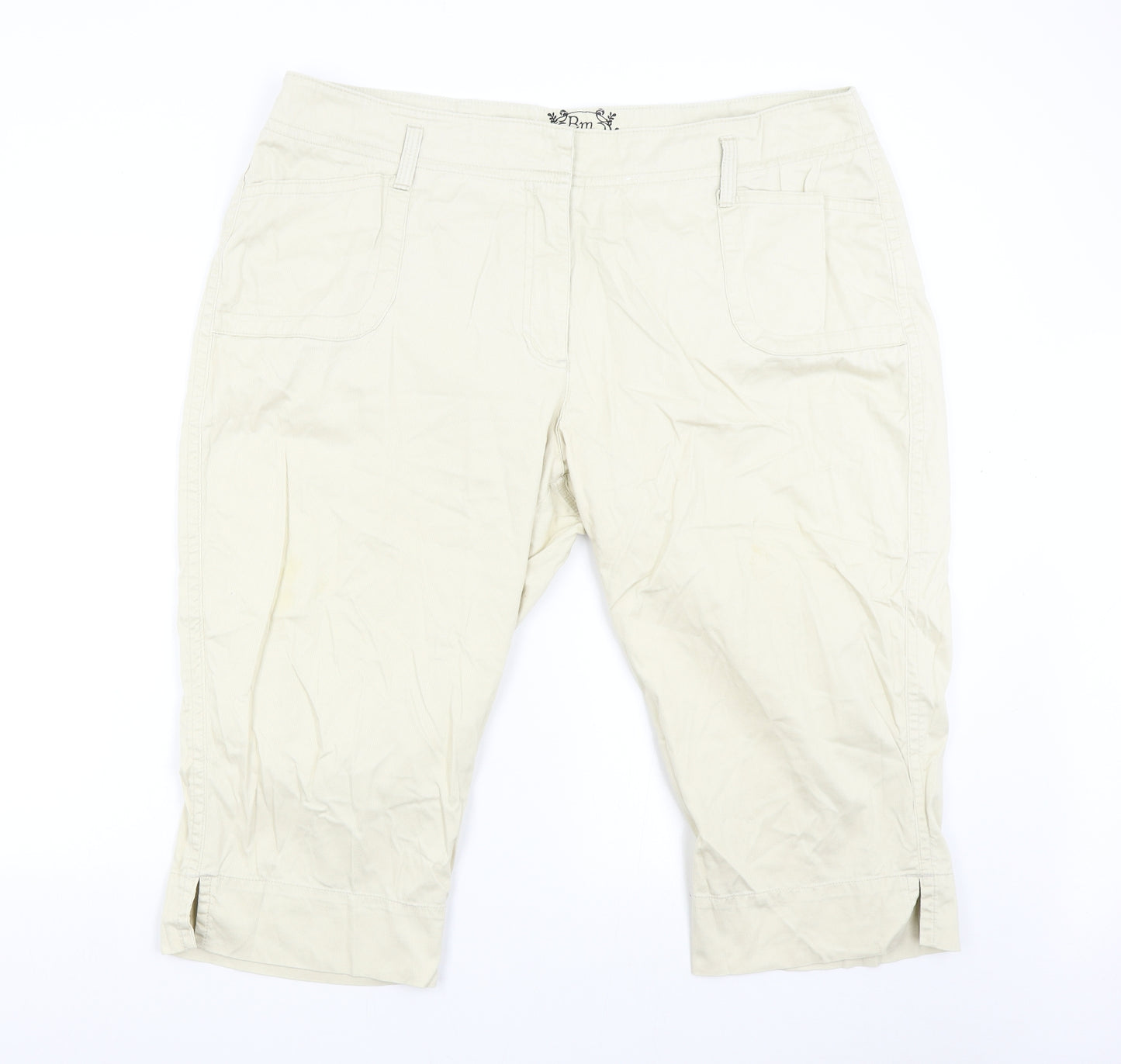 BM Casuals Womens Beige   Bermuda Shorts Size 22
