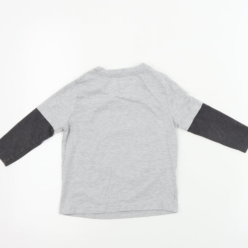 Nutmeg  Boys Grey   Basic T-Shirt Size 2-3 Years  - Minions christmas