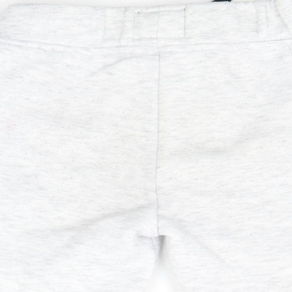Primark Girls Grey   Sweat Shorts Size 3-4 Years