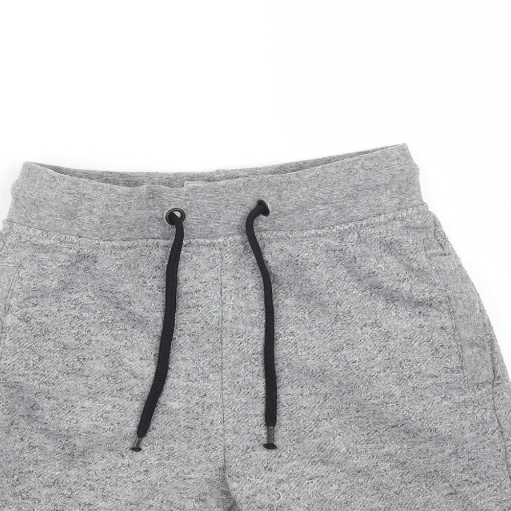 Primark Boys Grey   Sweat Shorts Size 7-8 Years