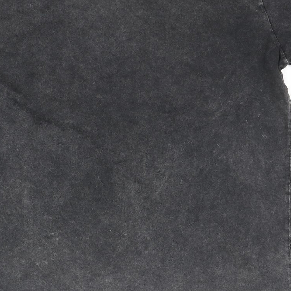 George Mens Grey    T-Shirt Size M