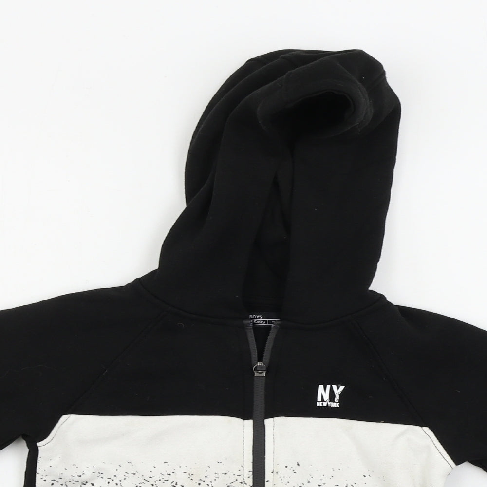 Matalan  Boys Black   Full Zip Hoodie Size 4-5 Years