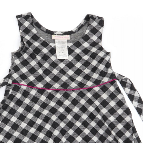 Ashley Annn Girls Black Check  Fit & Flare  Size 6 Years