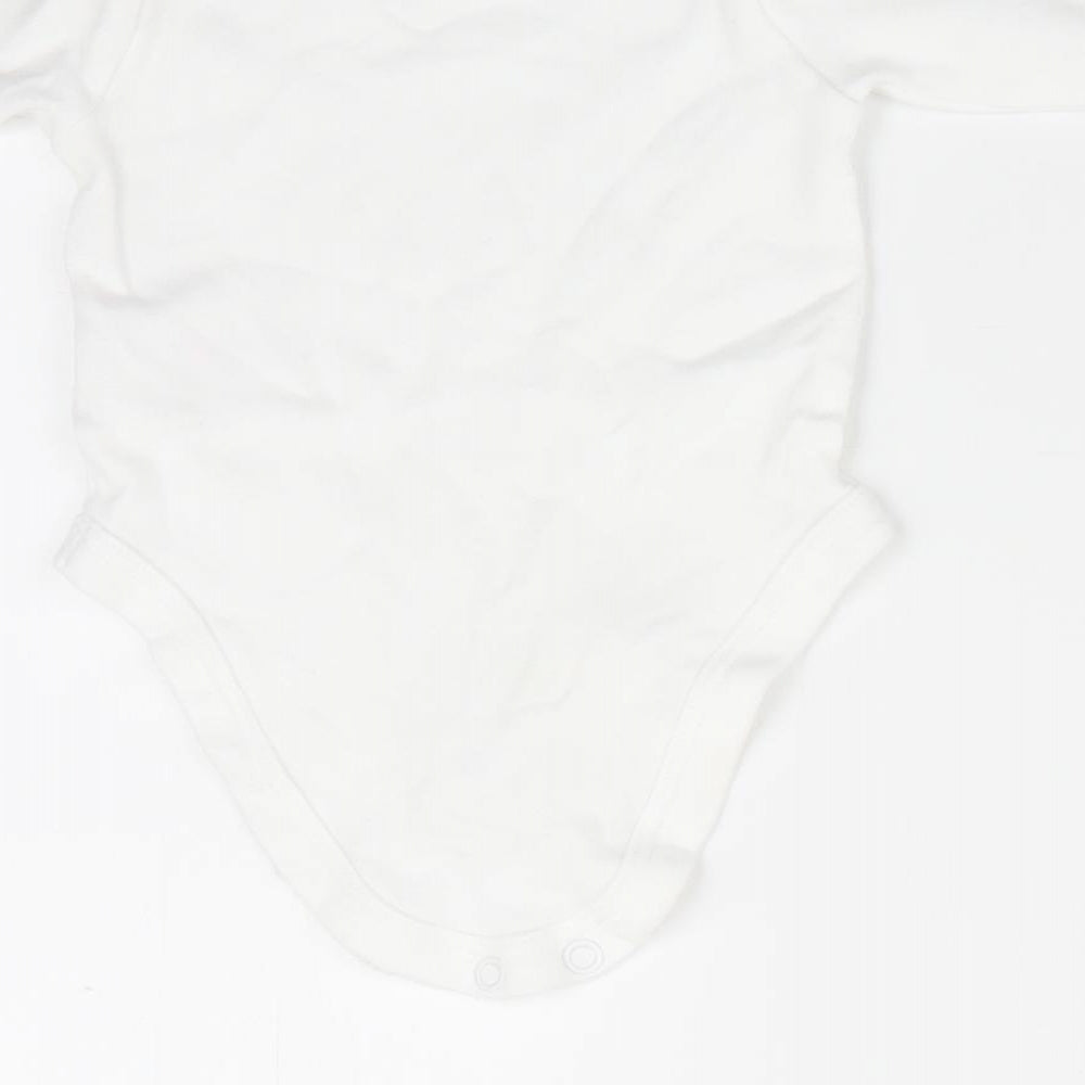George Baby White   Romper One-Piece Size 0-3 Months