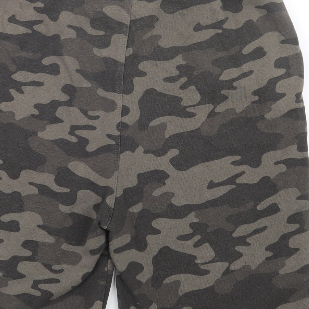 Matalan Boys Green Camouflage  Sweat Shorts Size 12 Years