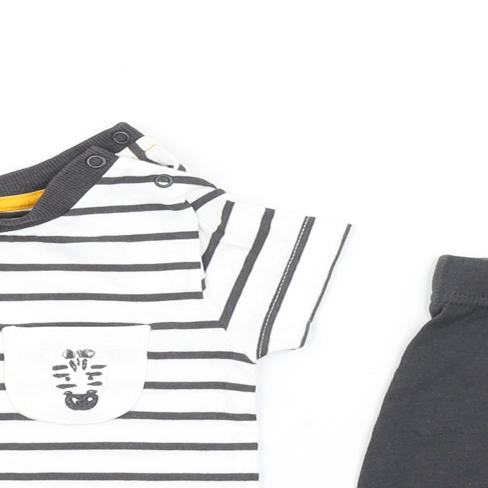 Nutmeg Boys Grey Striped  Shorts Set Outfit/Set Size 9-12 Months  - Zebra